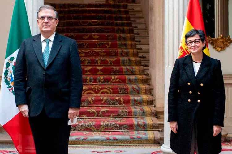 Arancha-Gonzalez-Laya-y-marcelo-ebrard.jpg