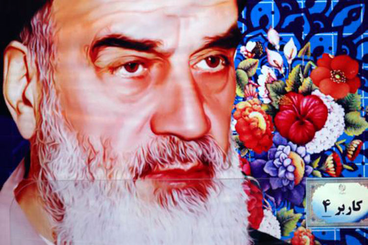 Ayatola-Khomeini.jpg