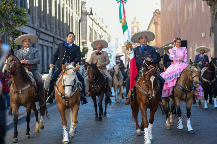 desfile-de-la-revolucion-mexicana.jpg