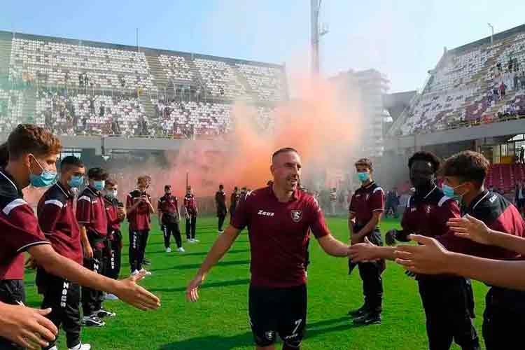 Salernitana-2.jpg