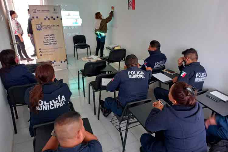 capacitacion-de-policias-municipales.jpg