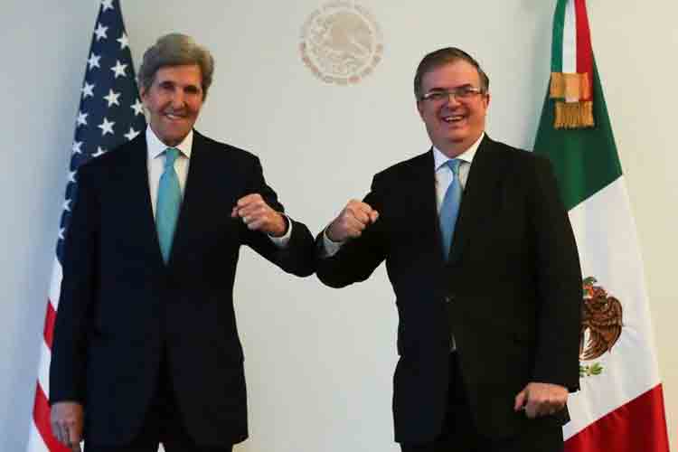 jhon-kerry-y-marcelo-ebrard-2.jpg
