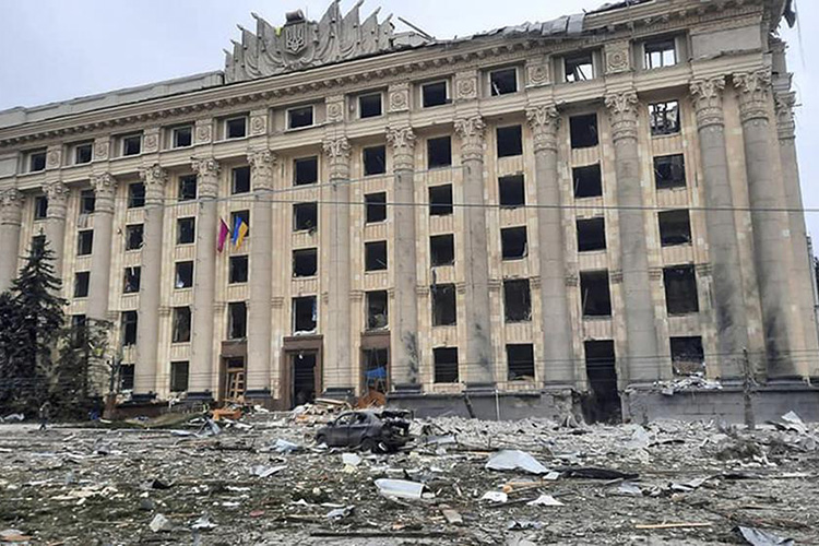 edificio-en-kharkiv-ucrania-bombardeo.jpg