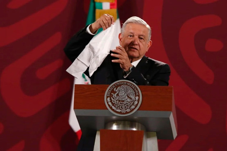 amlo-aguanta.jpg