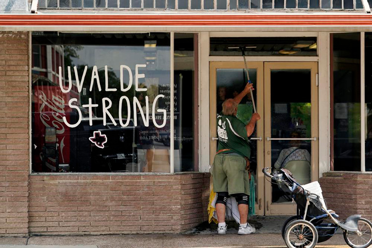 uvalde-strong-2.jpg