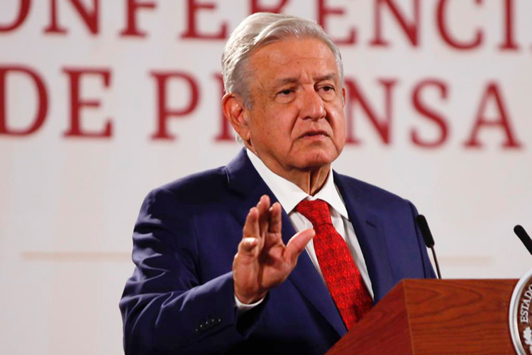 amlo-medicos2.jpg