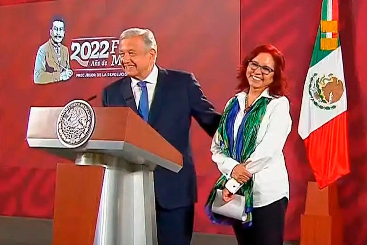 amlo-y-Leticia-Ramirez-2.jpg