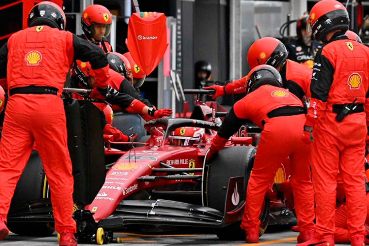 ferrari-1.jpg