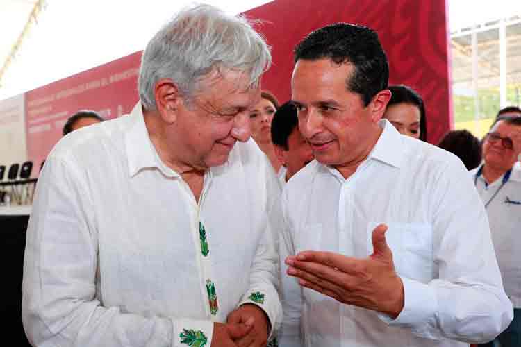 amlo-y-Carlos-Joaquin.jpg