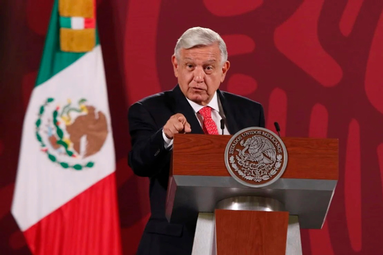 amlo-fil-2.jpg