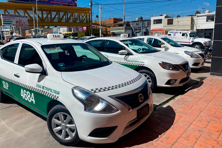 taxis-1.jpg