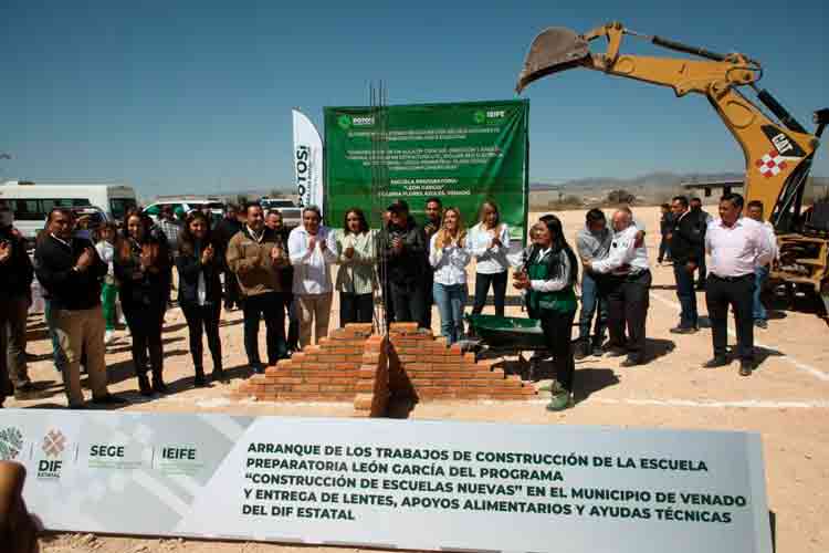 obra-de-escuela-preparatoria-leon-garcia.jpg