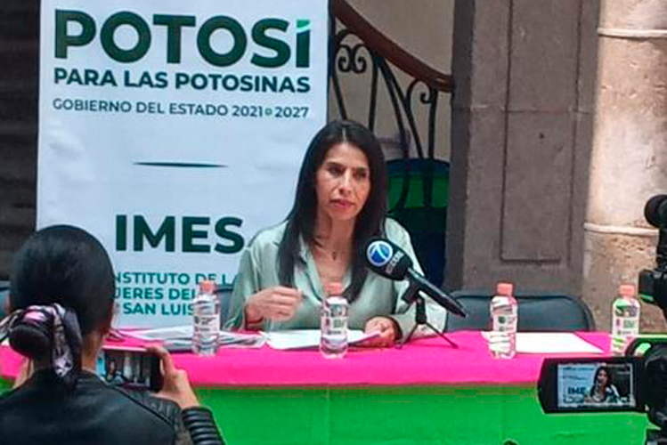 gloria-serrato-1.jpg