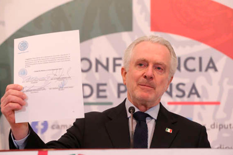 santiago-creel-2.jpg