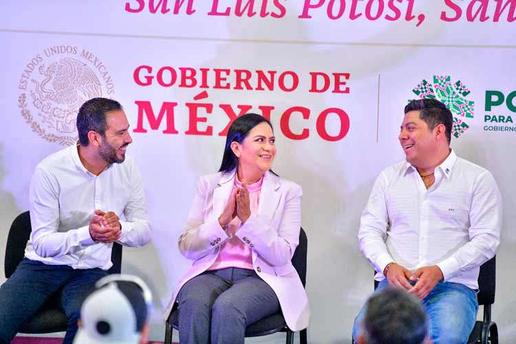 ignacio-morquecho-adriana-montiel-reyes-y-ricardo-gallardo.jpg