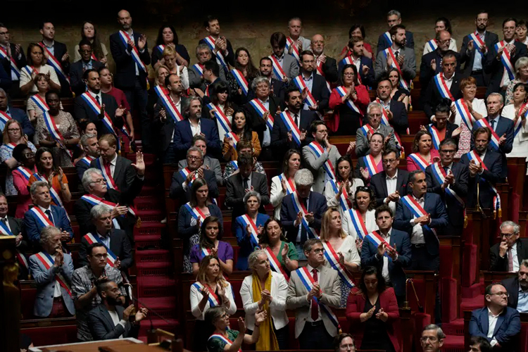 Asamblea-Nacional-en-francia-2.jpg