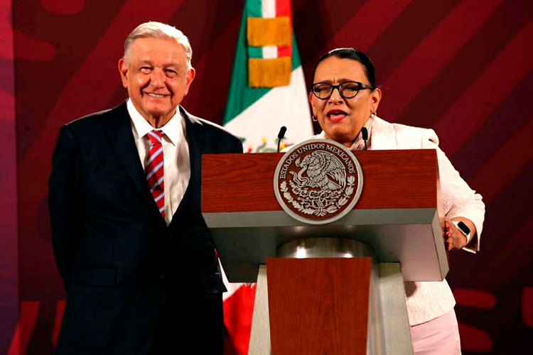 amlo-y-rosa-icela-rodriguez-1.jpg
