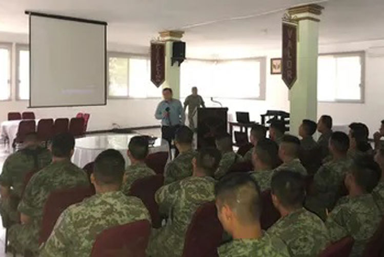 militares-capacitacion-2.jpg