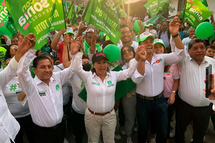 sonia-mendoza-3.jpg