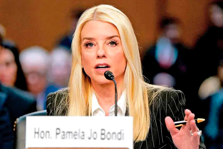 pamela-jo-bondi.jpg