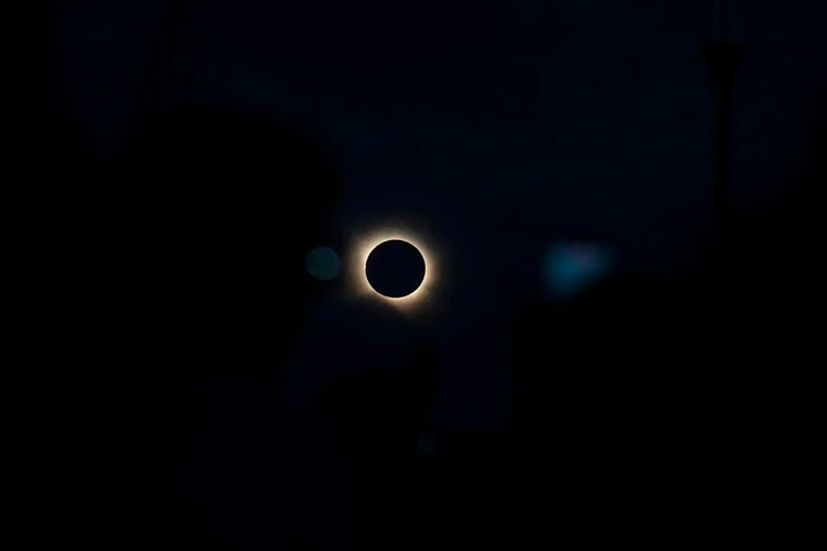 eclipse.jpg